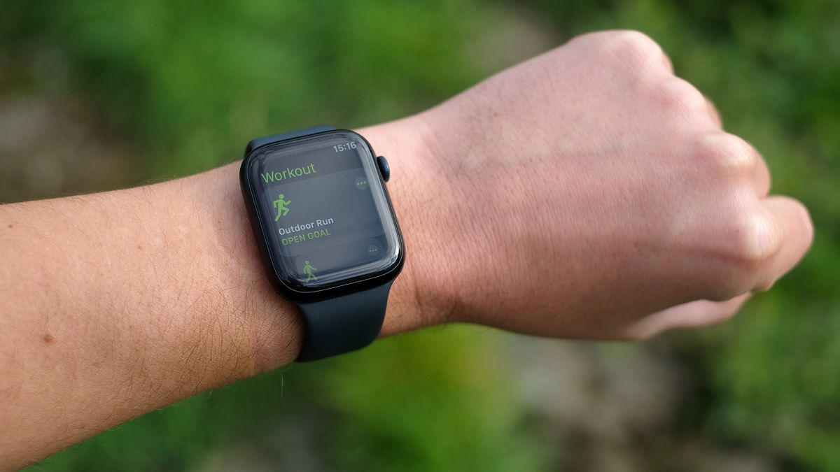 Apple Watch та Айфон 15 Про: ідеальний тандем для активного життя